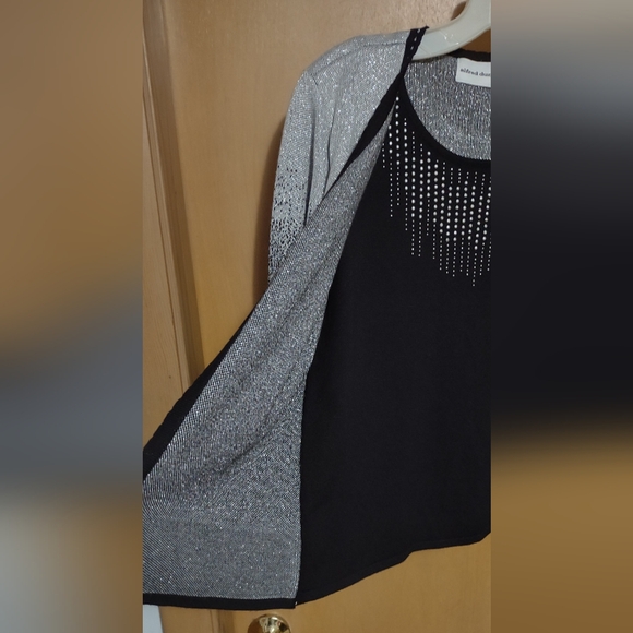 Final price!* sweater top(M) - Picture 2 of 5